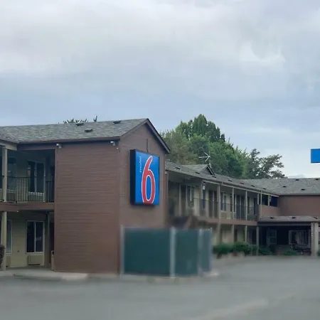 Motel 6-Yakima, Wa - Downtown-3