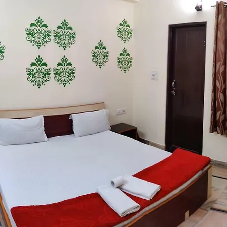 Madhav Guest House-3