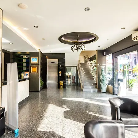 Lovina Inn - Nagoya Batam-3