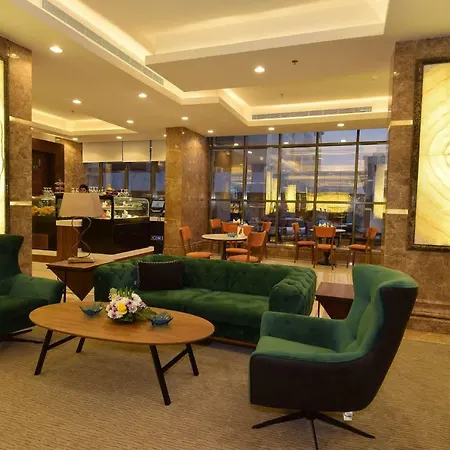 Salsabil Hotel By Warwick Al Corniche-3