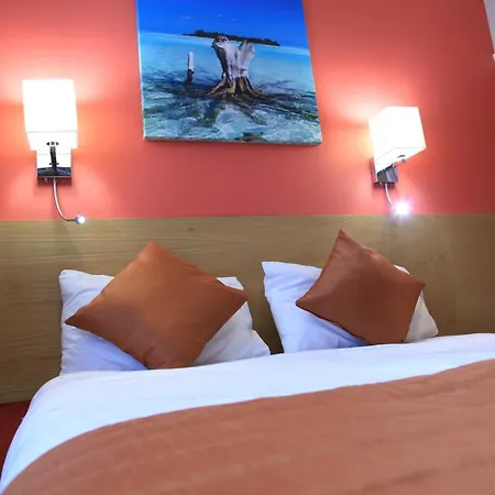 Sheriff Hotel-3