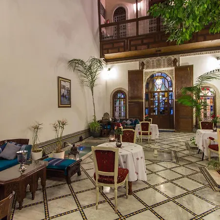 Riad Les Remparts De Fes-2