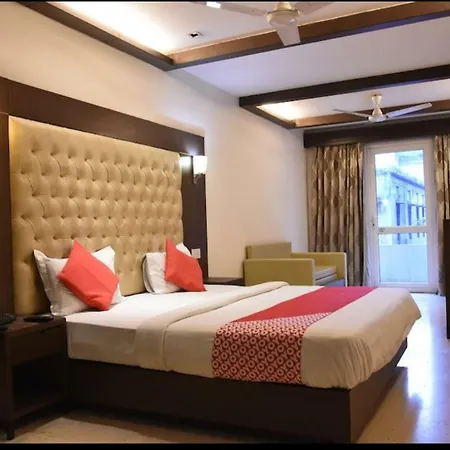 Metropolis Tourist Home-2