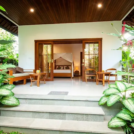 Flamboyant Villa Ubud-3