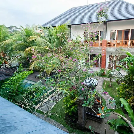 Flamboyant Villa Ubud-3