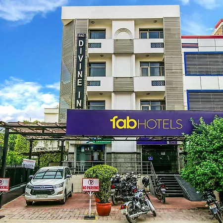 Fabhotel Divine Inn-3