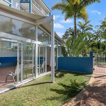 White Crest Apartments-3