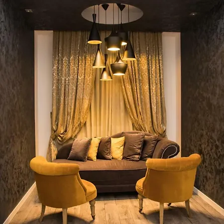 Double A Guest House-2