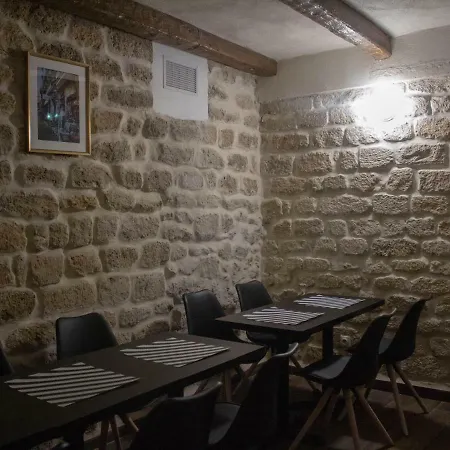 Paris Rooms&Dreams Hotel-2