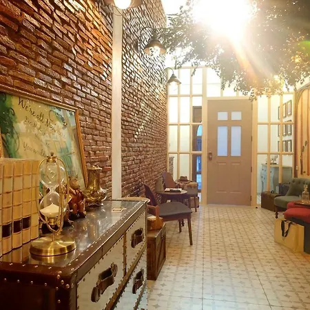 Hide And Seek Boutique Hometel-2