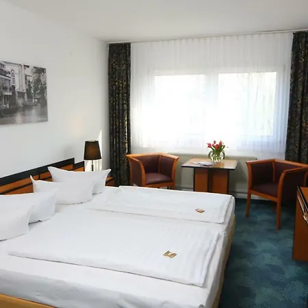 Airport Hotel Erfurt-2