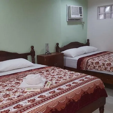 Tiptop Tower Suite Inn-2
