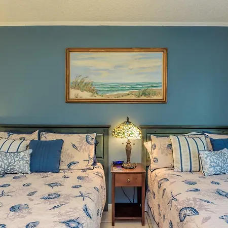 The Tiki- Beach Front Complex! Unit 106-3