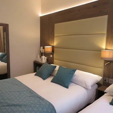 Glendale Hyde Park Hotel-2