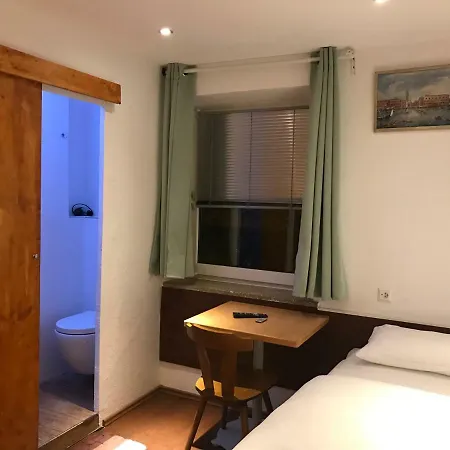 TU Ferienzimmer in Ulm Stadtmitte-2