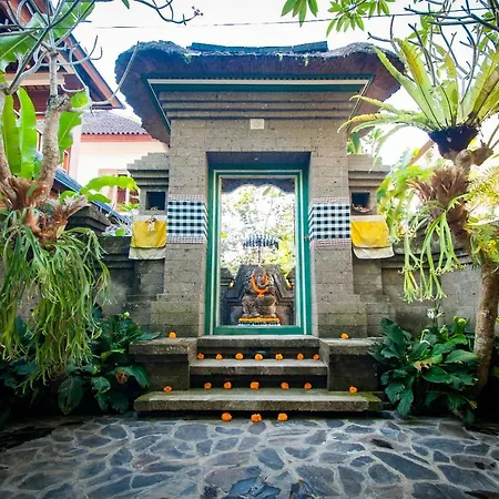 Flamboyant Villa Ubud-2
