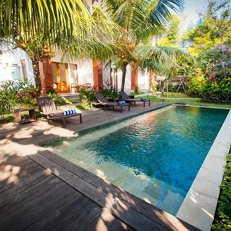 Flamboyant Villa Ubud-3