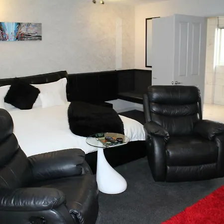Birchwood Manor-3