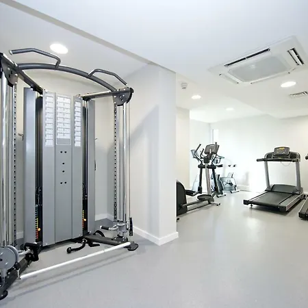 Staycity Aparthotels London Heathrow-3
