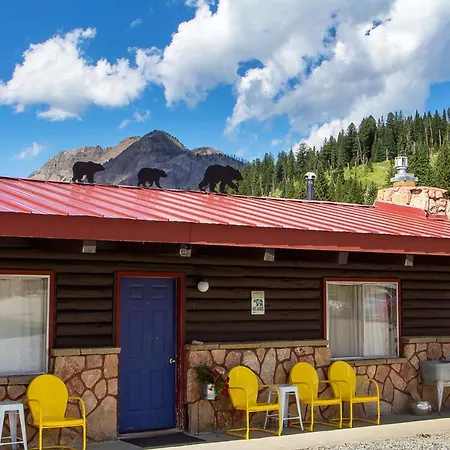 High Country Motel And Cabins-2