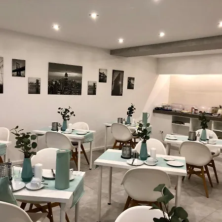 Liberty Hotel Cologne-3