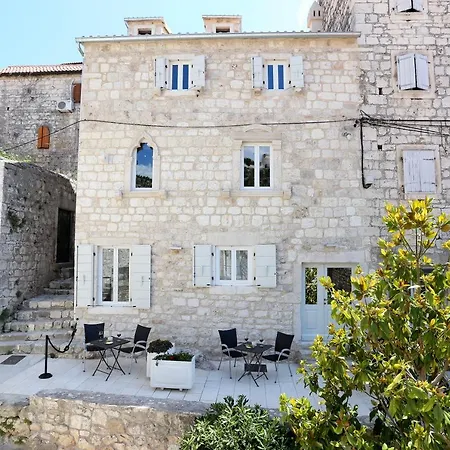 History Hvar 1529-3