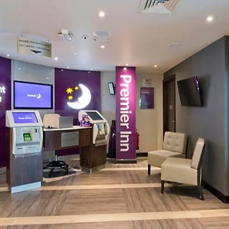 Premier Inn Wells-3
