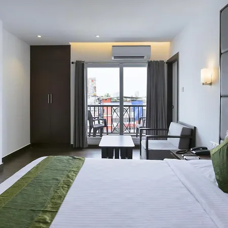 Hotel Crown Suites-3