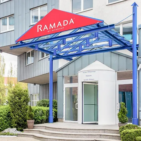 Ramada By Wyndham Bottrop City-2