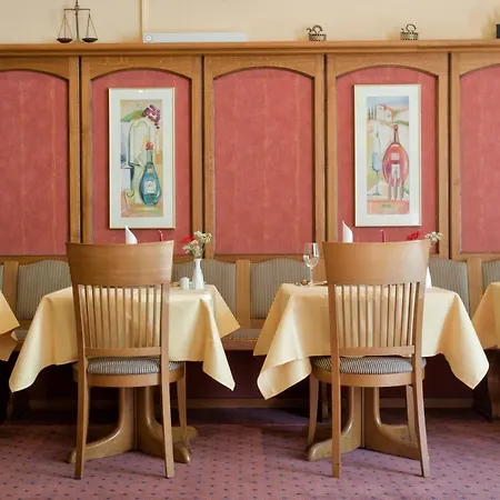 H+ Hotel Siegen-3