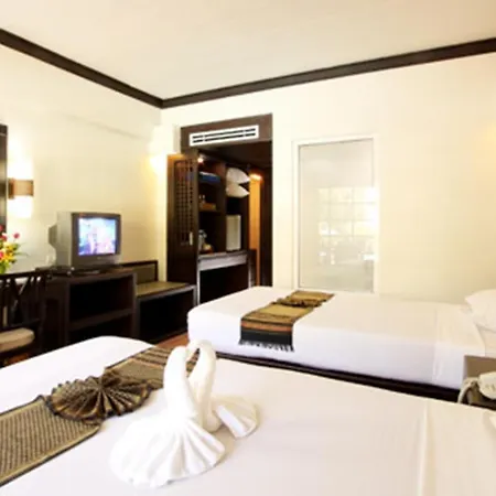 Thara Patong Beach Resort & Spa-2