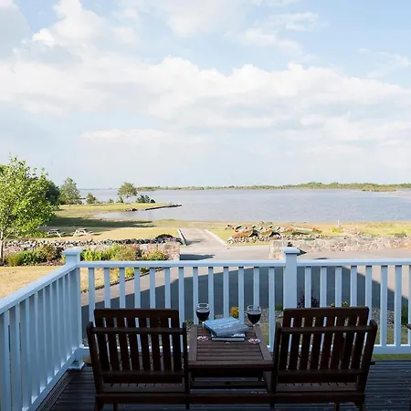 The Waterfront House Country Home-3