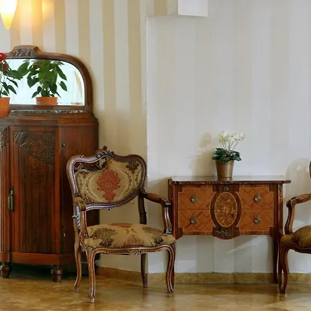 The Seasons Hotel -Studio & Suite-3