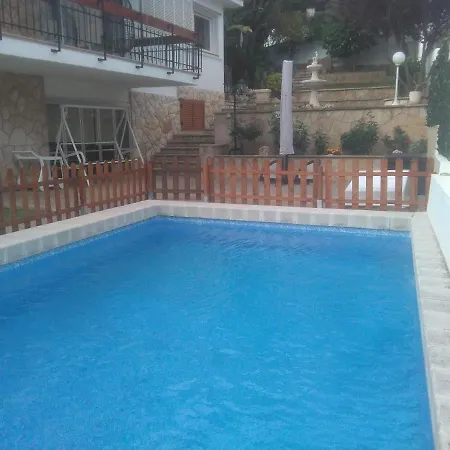 Villa Garden-3