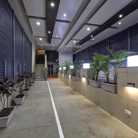 Hotel The Lotus Park-2
