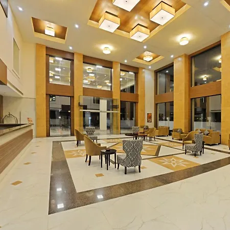 Poppys Hotel Madurai-2