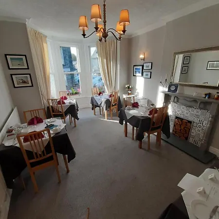 Harvington House-3