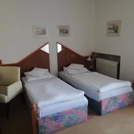Hotel Monica-3