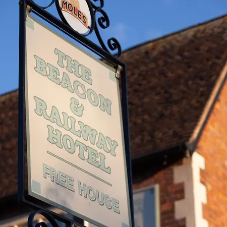 The Beacon & Railway Hotel-3