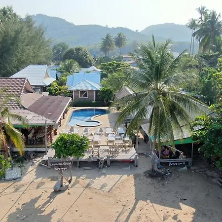 Lanta New Coconut Bungalow-3