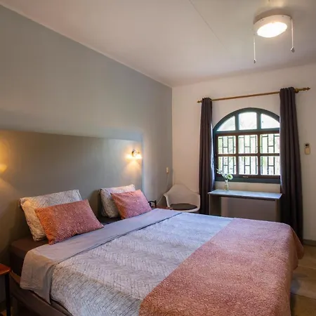 Toni Kunchi - Authentic Curacao Hospitality-2