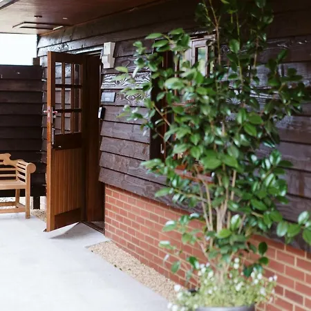 The Apple Rooms - Houghton Lodge-2