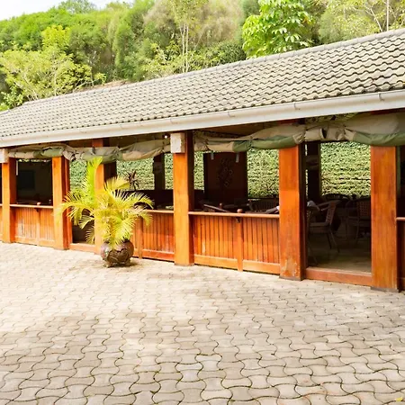 Fort Fun City Hotel Fort Portal-3