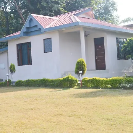 Hotel River Retreat-3