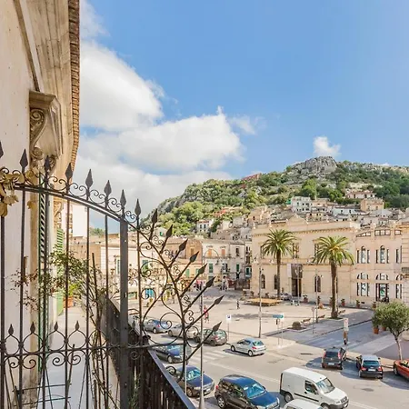 Modica For Family - Rooms And Apartments-3