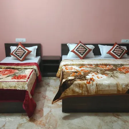 Hotel The Village Heart-2