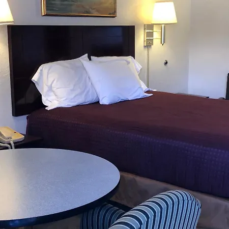 Economy Inn Alamogordo-3