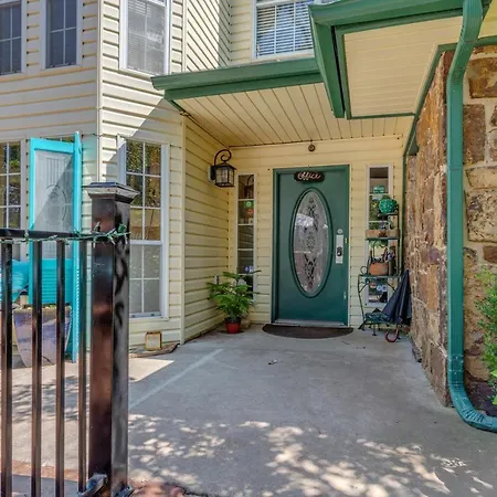 The Whispering Pines Inn-2