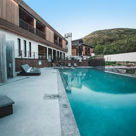 The Lodge At Blue Sky-2