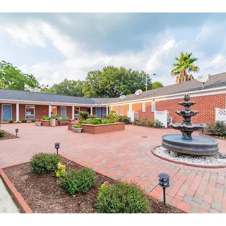 Winton Inn & Suites-2